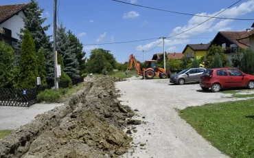 2 Plin i voda u ulici Milke Trnine - Javor Bojan Leš - Ivanić-Grad_1200x800