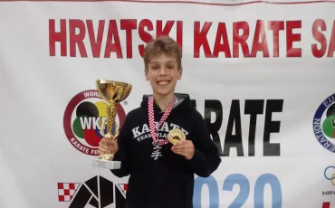 Sedam medalja sa prvenstva Hrvatske - Karate klub Mladost - Grad Ivanić-Grad 20180415_171003